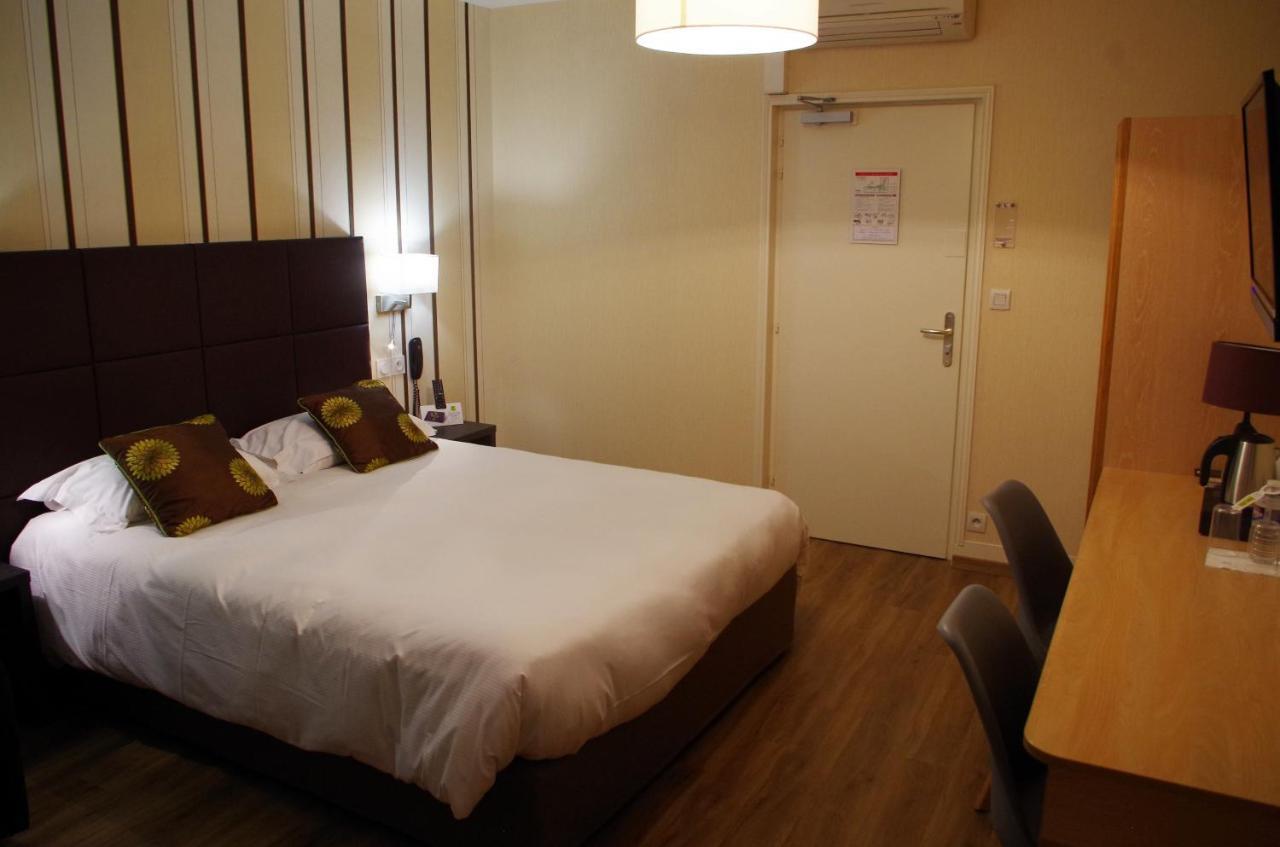 Logis Hotel Les Platanes Reyssouze エクステリア 写真