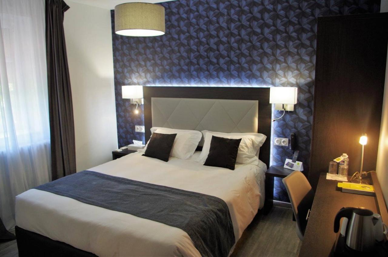 Logis Hotel Les Platanes Reyssouze エクステリア 写真